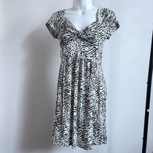 Forever 21 Leopard & Zebra Mix Animal Print Women's Dress with belt loops size S